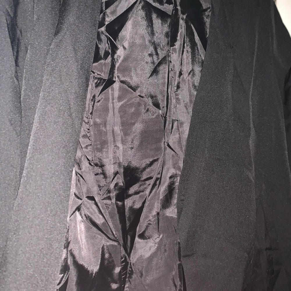 Blazer - Picture 2 of 2